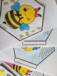 Attività Giornata delle Api "L' Ape Pina" filastrocca e libretto con strofe e disegni