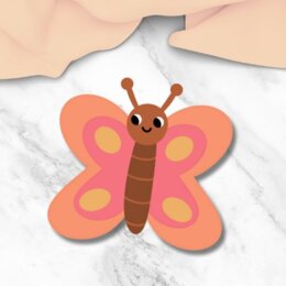 Lavoretto primavera per bambini - Farfalla artistica