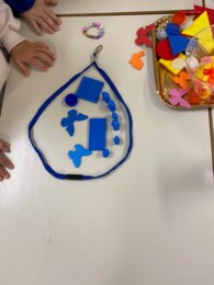 Appartiene / Non Appartiene con Emmet il Mastro Costruttore