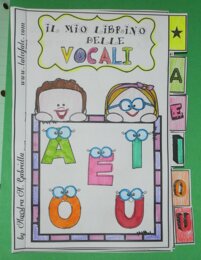 Il librino creativo delle vocali