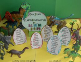 Lettera D in uova Dinosauriche