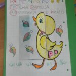 Lettera P creativa con Pecora e PagliaccioDigitale